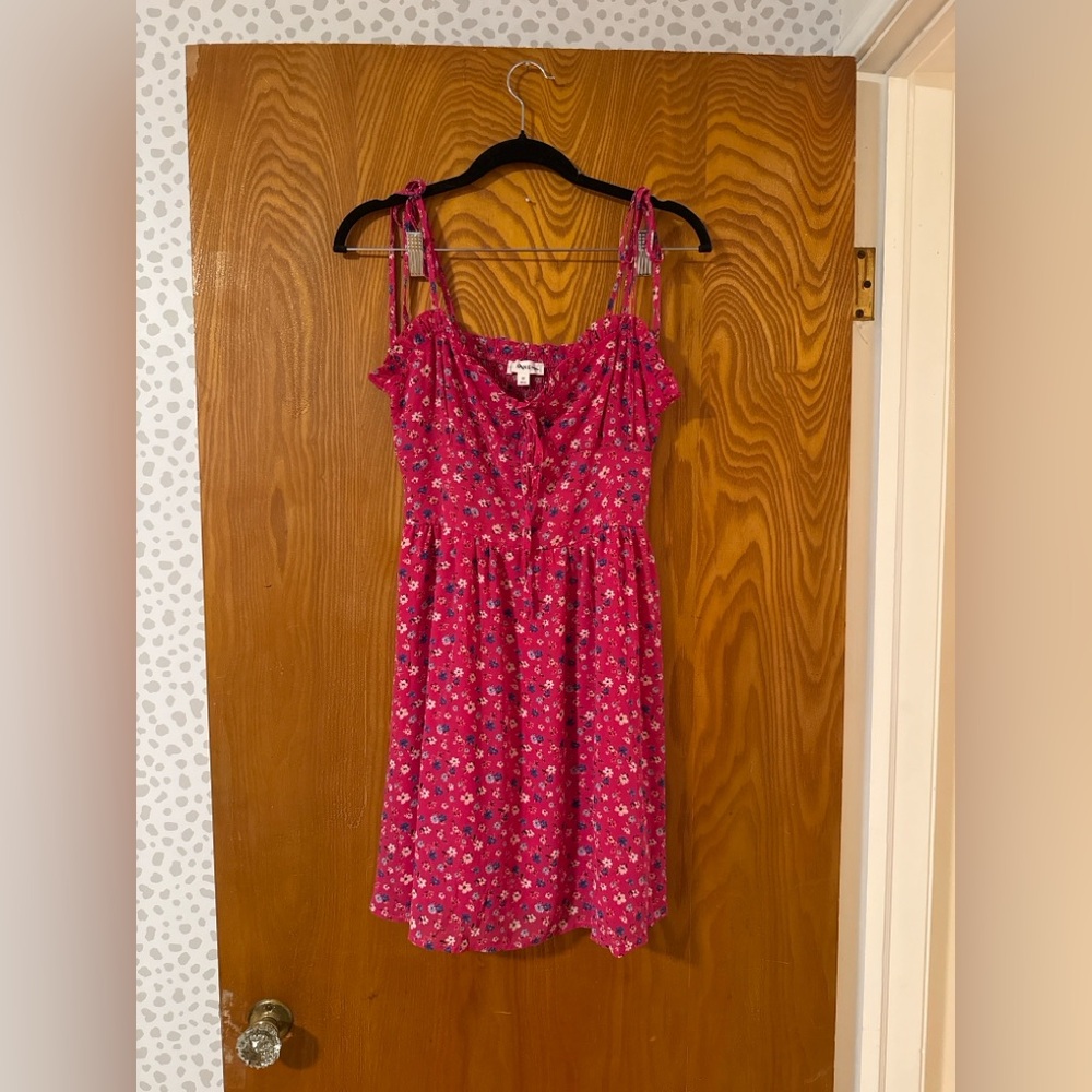NWT MINE Pink Floral Mini Dress - Medium